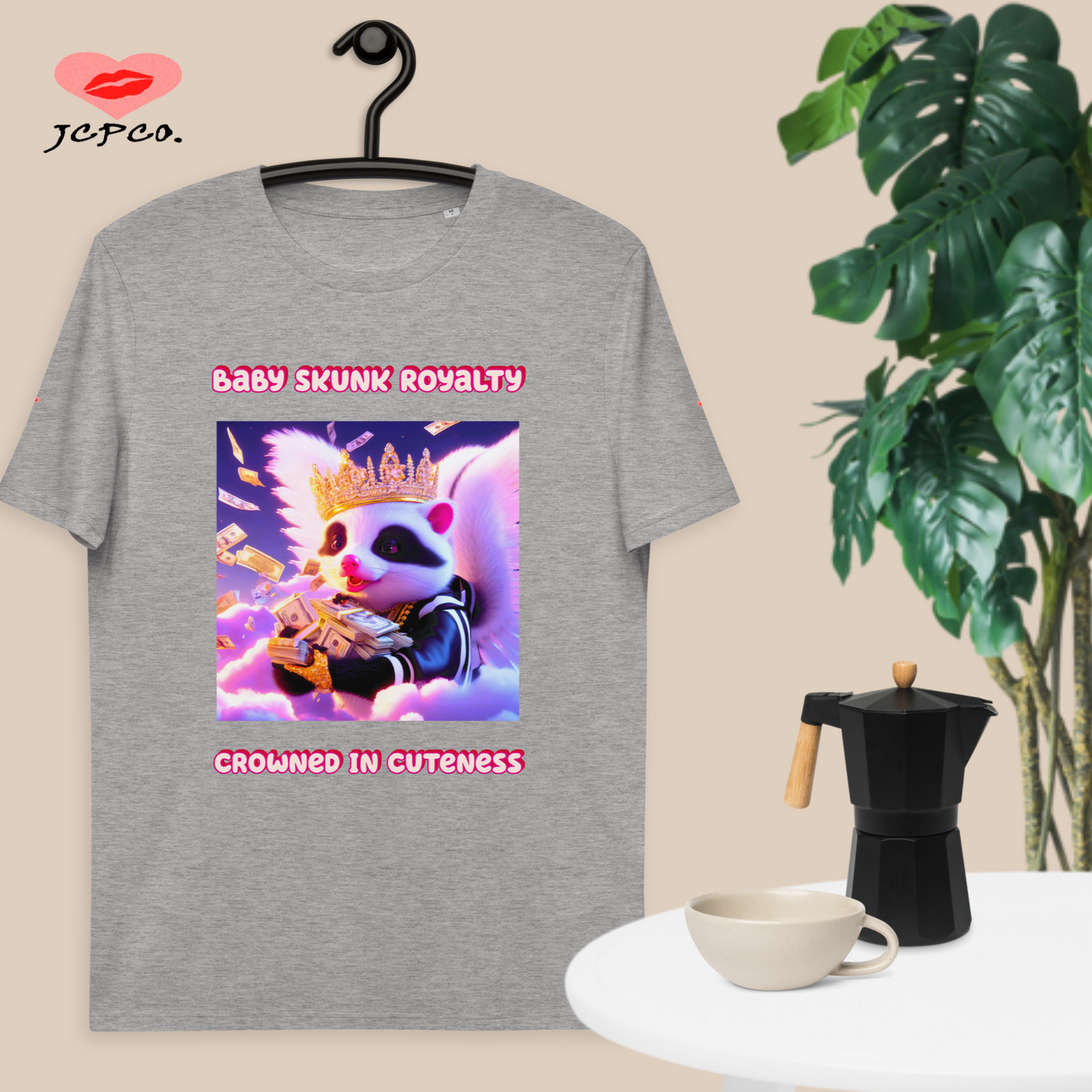 👑🦨Baby Skunk Royalty Skunk Swag Crowned in Cuteness💎Unisex organic cotton t-shirt👕